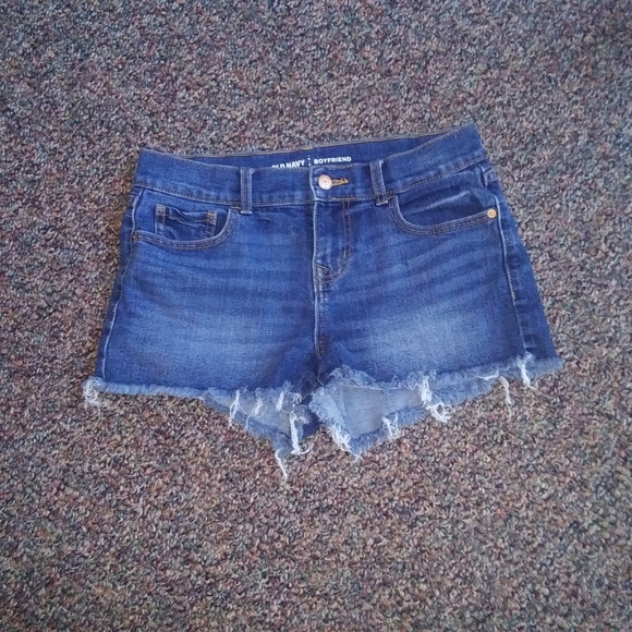 Old Navy Pants - 🔴 SALE Old Navy Boyfriend Jean Shorts